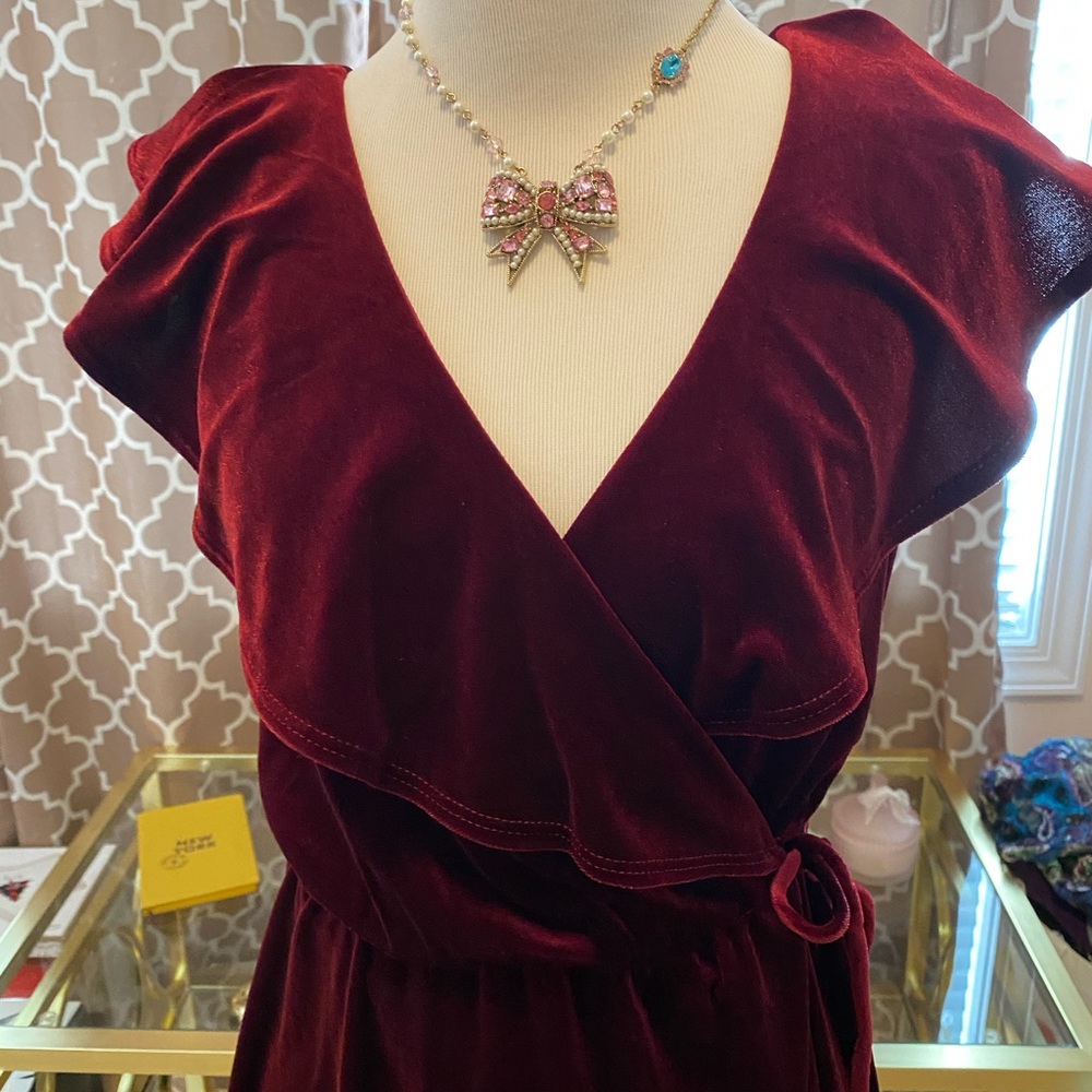 Aqua by Bloomingdales Velvet like dress